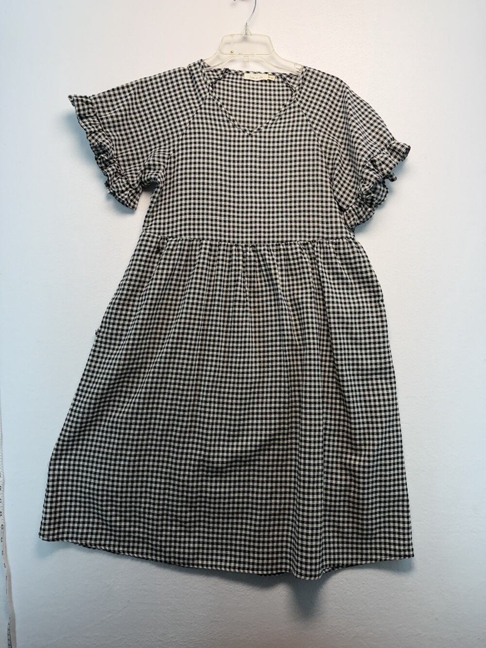 Women’s Medium Black White Checkered Peasant Dress Feminine Ruffle Short Sleeve